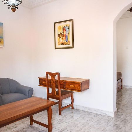 Seaview Gardens Hotel Кололі Екстер'єр фото