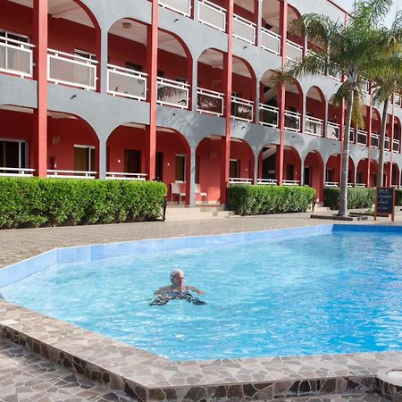 Seaview Gardens Hotel Кололі Екстер'єр фото