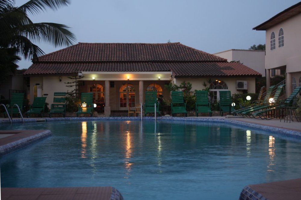 Seaview Gardens Hotel Кололі Екстер'єр фото